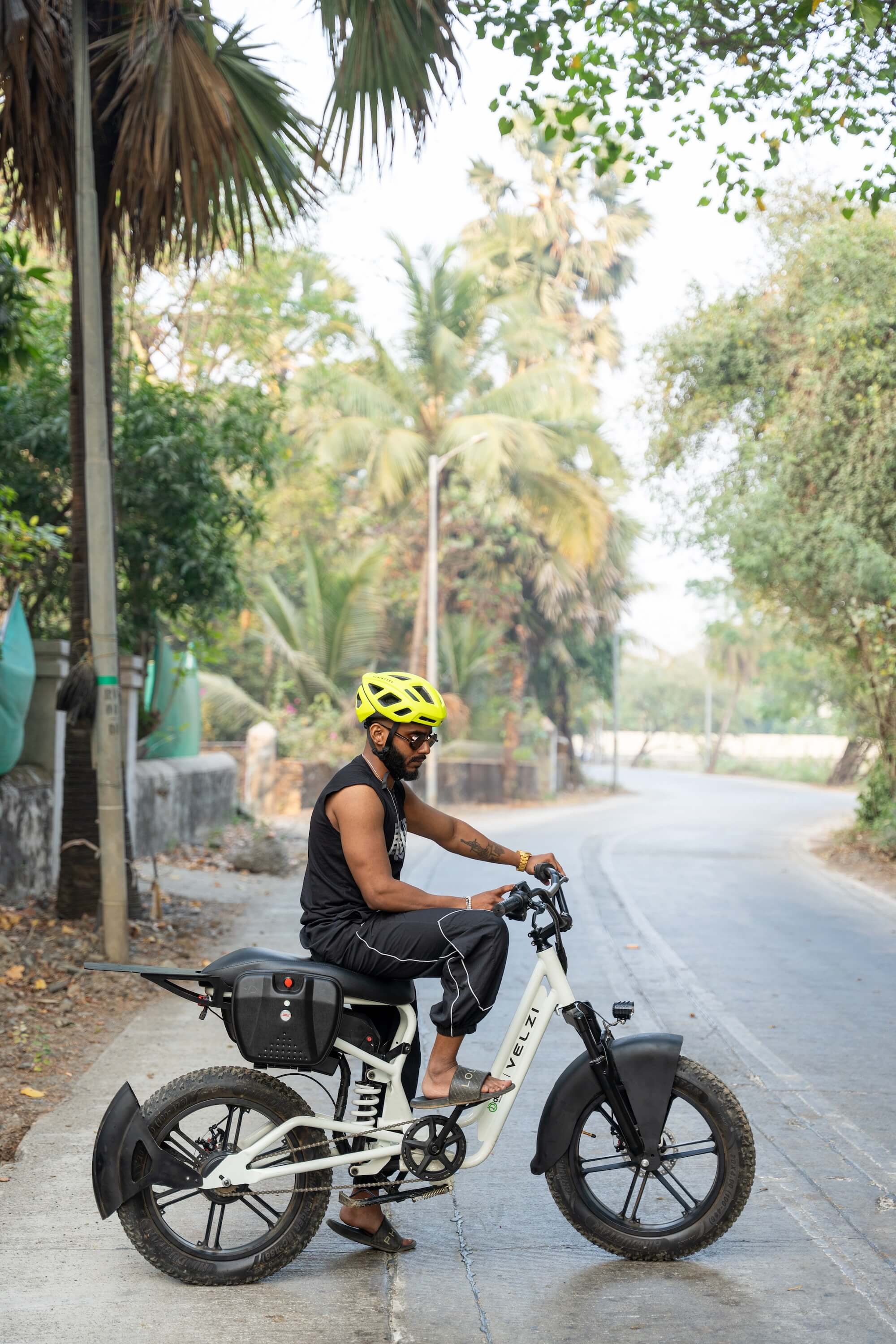 doddle-electric-bike-college-commute-ev-cycle-mumbai