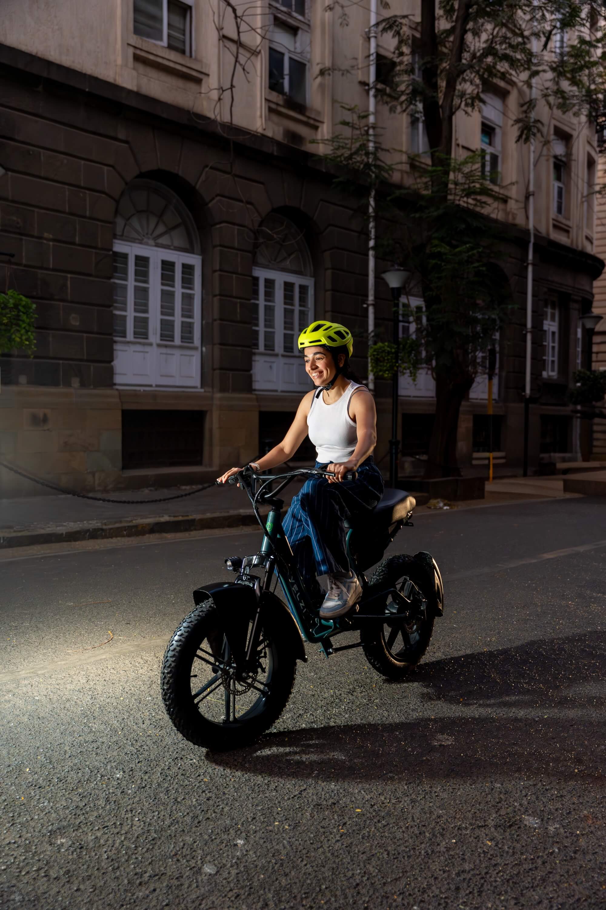 doddle-electric-bike-with-basket-carrier-delhi