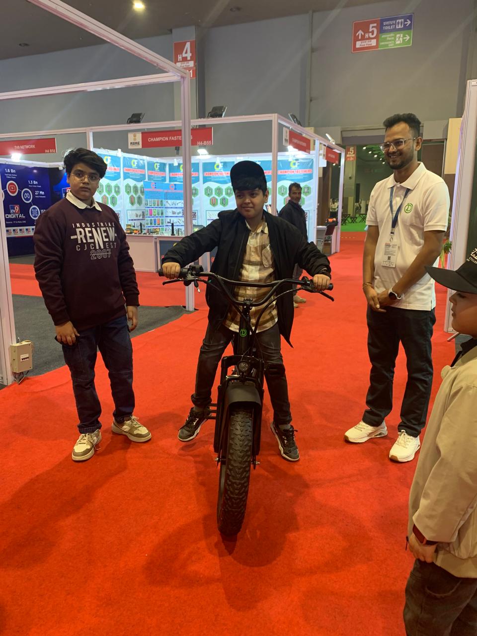 velzi-electric-bicycle-low-cost-electric-cycle-mumbai-kids