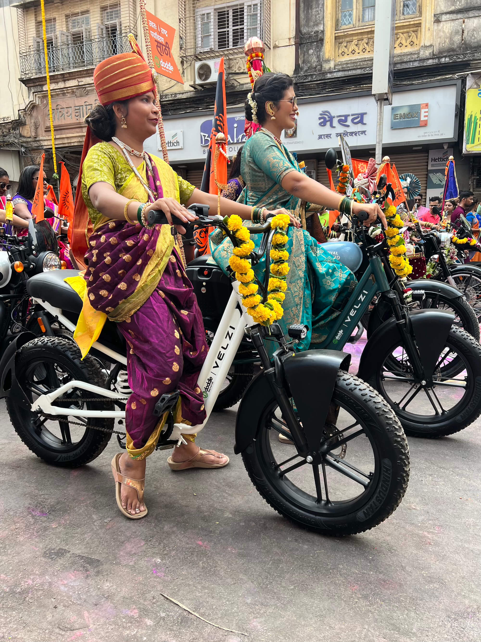 velzi-electric-bike-low-cost-electric-cycle-ladies