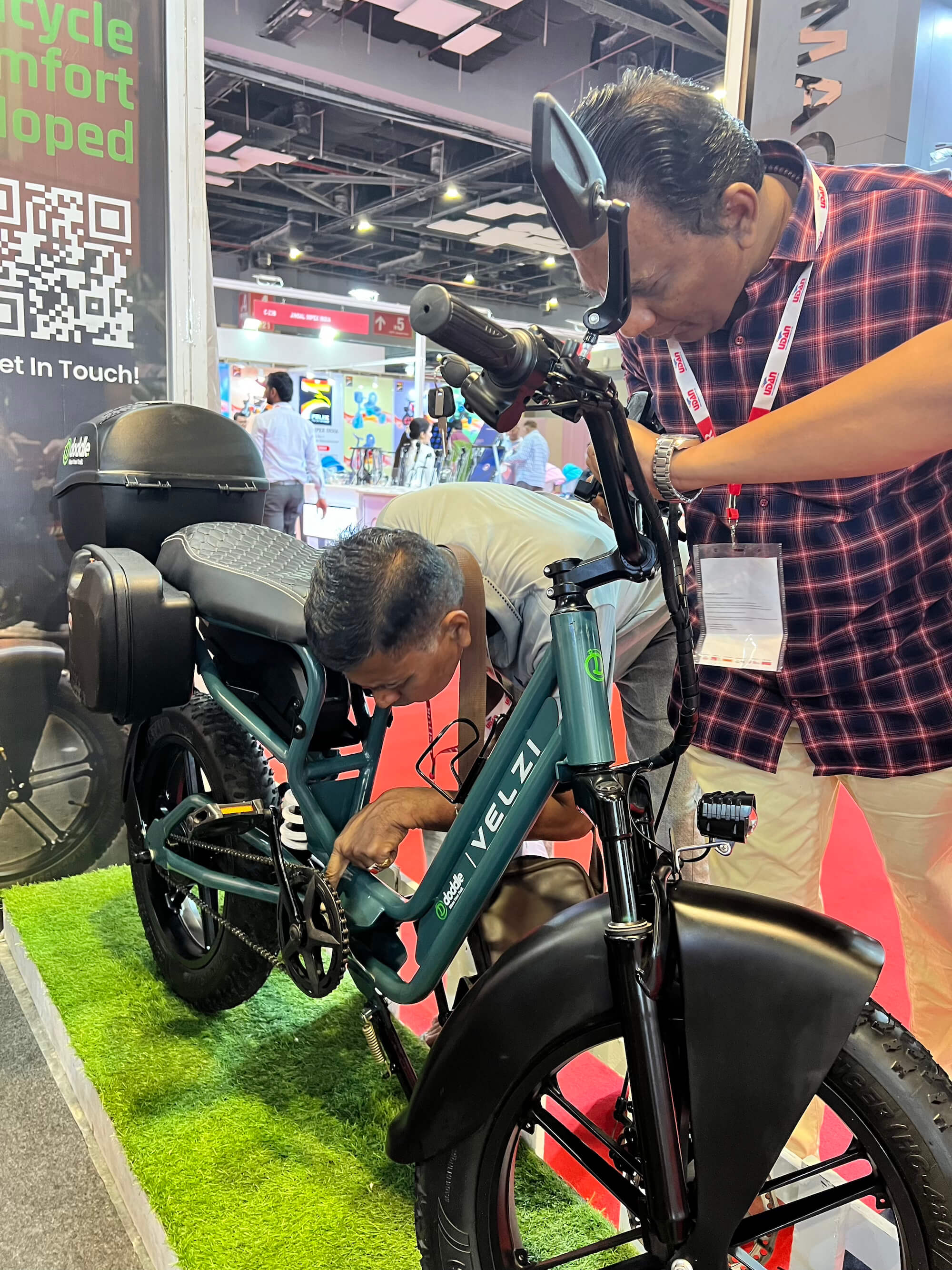 velzi-electric-bike-with-basket-carrier-pune