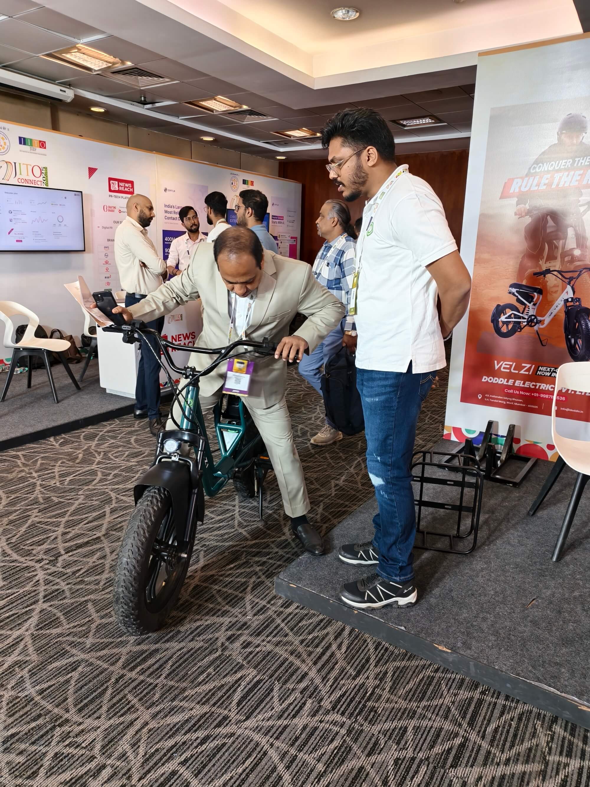 velzi-electric-cycle-easy-to-ride-city-hyderabad.jpg